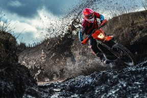 世界短道速滑教练员国际互评制度试点总结报告，2022短道速滑教练
