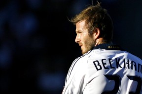 塔图姆抢断致胜凯尔特人球队重返前八，塔图姆34分 凯尔特人胜雄鹿